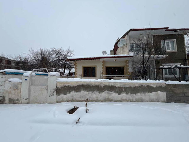 REMAX DEM'DEN HALİTPAŞA 210M2 ARSA İÇİNDE 150M2 SATILIK MÜSTAKİL