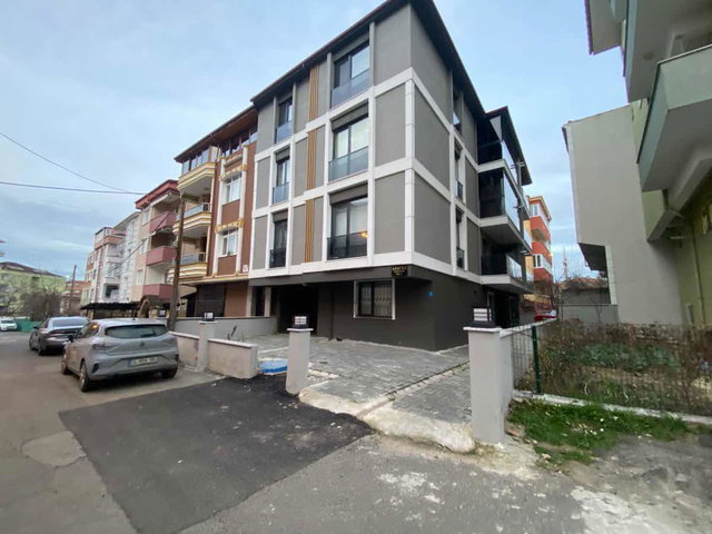 ÇORLU NUSRATIYE MAHALLESI’NDE AYRI MUTFAKLI 1+1 DAIRE