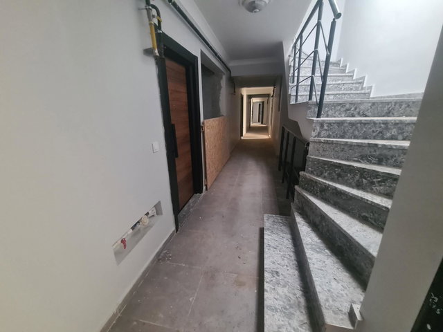 REMAX DİA'DAN AZİZİYE ECİBUR SİTESİNDE SATILIK 1+1 DAİRE