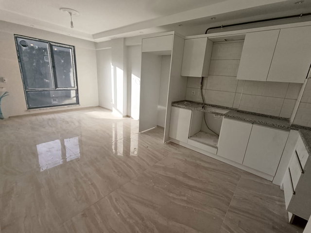 REMAX DİA'DAN AZİZİYE ECİBUR SİTESİNDE SATILIK 1+1 DAİRE