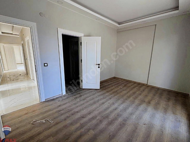 ACİLL YASEMİN KONUTLARININ EN UYGUN SATILIK FIRSAT  4+1 DAİRESİ