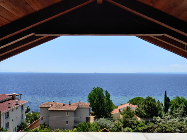 DENİZE 100 MT | EMSALSİZ DENİZ MANZARALI | 2 PARSEL | 430 M² ARSA | MÜSTAKİL 3 KATLI EV