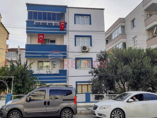 Aliağa Atatürk Mah.de Cadde Üzeri Ful Eşyalı Kiralık 3+1 Daire