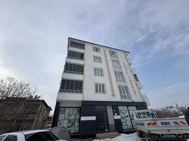ACİLL SATILIK RE/MAX DEĞİŞİMDEN YAZIKONAKTA 3+1 DAİRE