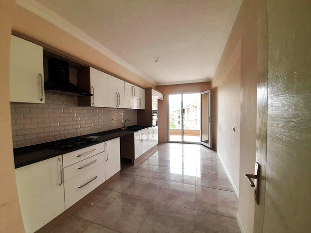 RE/MAX İNCİ'DEN SINDIRGI SİTE İÇİNDE FERAH VE GENİŞ SATILIK 3+1 DAİRE
