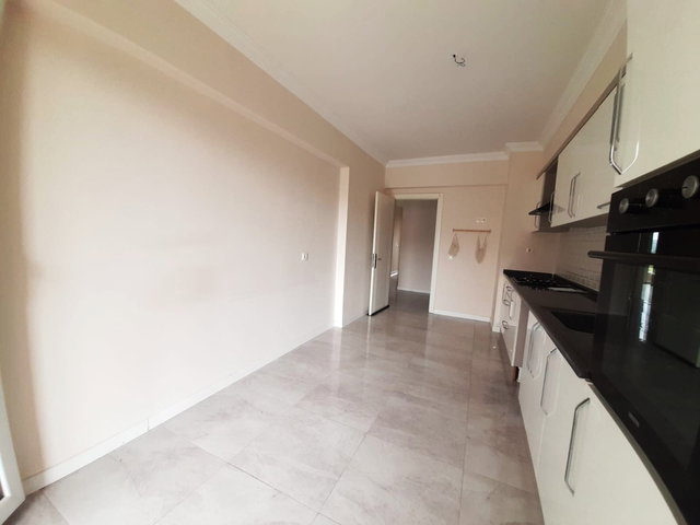 RE/MAX İNCİ'DEN SINDIRGI SİTE İÇİNDE FERAH VE GENİŞ SATILIK 3+1 DAİRE