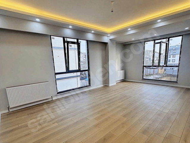 ARNAVUTKÖY HARAÇÇI DA SATILIK 4+2