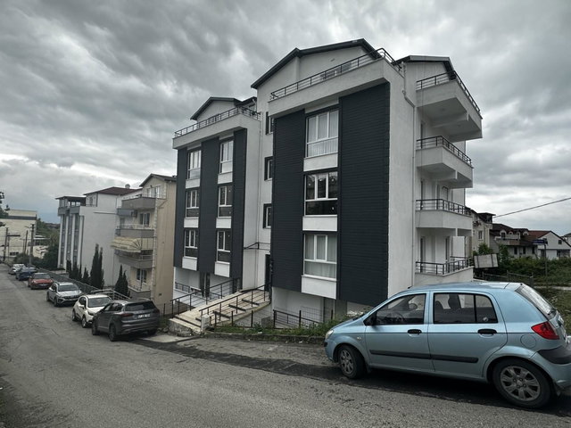 PIYALEPAŞA(SARAYLI) MAH EBEVEYN BANYOLU 3+1 SATILIK ARAKAT DAIRE