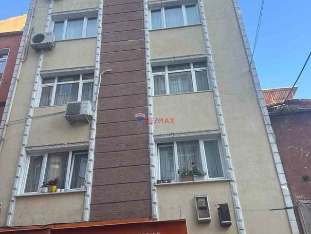 FATİH SAMATYA'DA SATILIK 3+1 ÇOK TEMİZ DAİRE