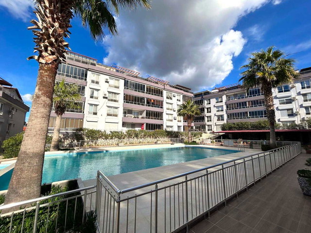 GÜZELBAHÇE YELKİ MAHALLESİ’NDE GÜVENLİKLİ SİTE İÇERİSİNDE 3+1 SATILIK DAİRE