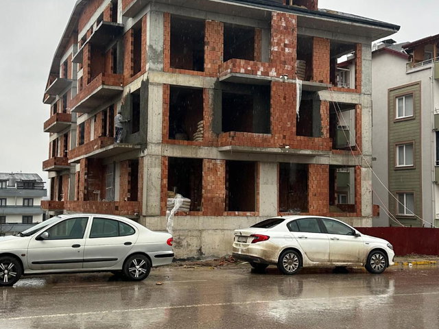 BAŞİSKELE BARBAROS MAH SATILIK 2+1 ÇATI DUBLEKS DAİRE