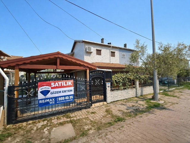 REMAX WE OFİSİNDEN DİKİLİ SALİHLERALTI SATILIK VİLLA
