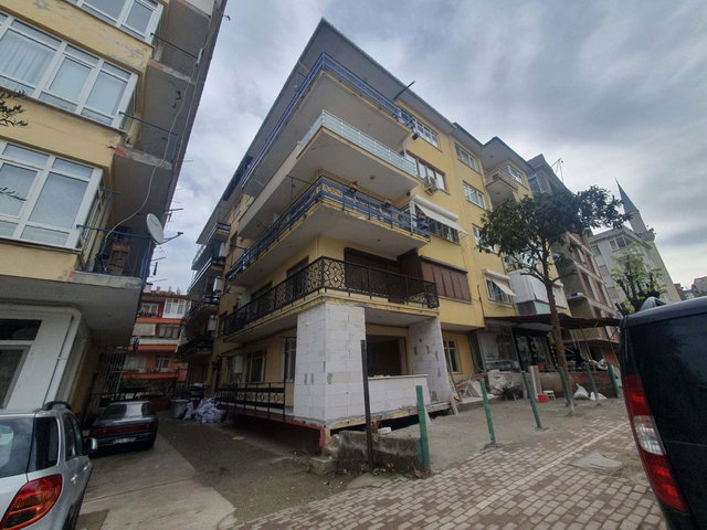 REMAX FREKANS'TAN SAHİLE YAKIN KONUMDA 2+1 EŞYALI KİRALIK DAİRE