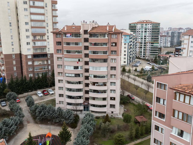 BATIKENT ILKYERLESIM MAH. TANSU SITESI  4+1 FULL YAPILI SATILIK DAIRE