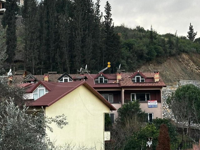 REMAX FREKANS'TAN SATILIK 5+1 TRİPLEX BAHÇELİ VİLLA