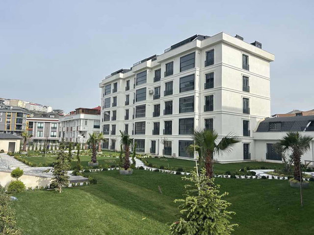 BEYAZ İNCİ EVLERİNDE SATILIK LÜKS 2+1 DAİRE