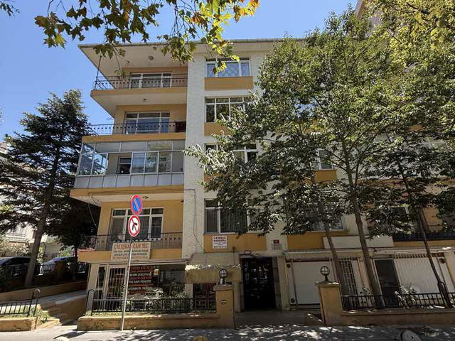 FENERYOLU’NDA GENİŞ 3+1 SATILIK