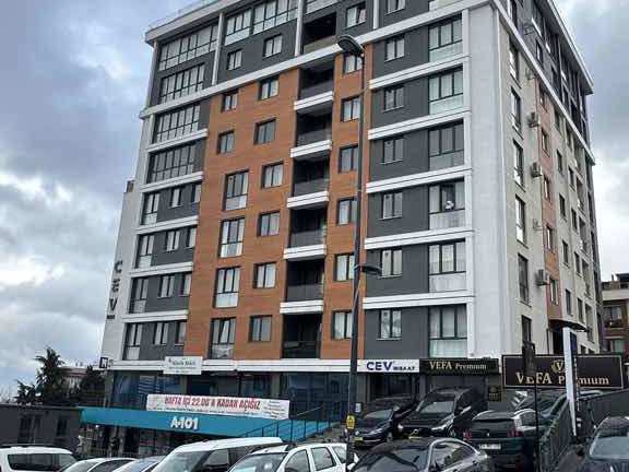 BÖLGENİN EN PRESTİJLİ BİNASINDA 2+1