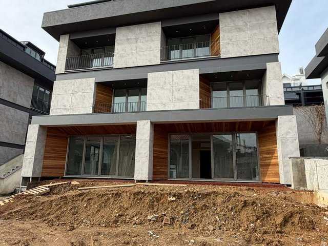 REMAX'DAN KUARTET EVLERİNDE VİLLA TİPİ SATILIK ÇATI DUBLEKSİ