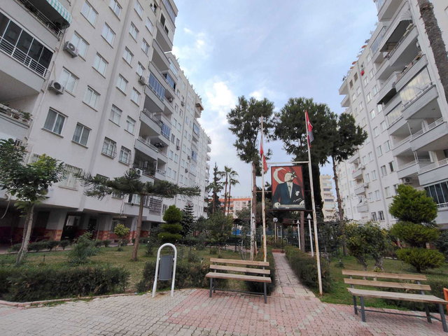 REMAX TOROS'TAN VİRANŞEHİR'DE HAVUZLU SİTE İÇERİSİNDE SATILIK 3+1