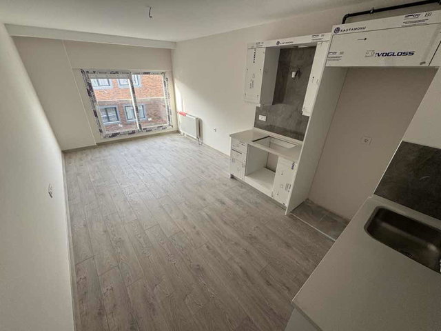 21 REMAX GALAKSİ’DEN  DEMIRKÖPRÜDE SATILIK 2+1 DAIRE