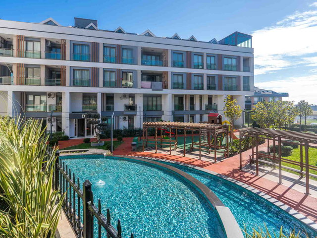 REMAX GELİŞİMDEN ALYA MERCAN SİTESİNDE 2+1 BÜYÜK TERAS KULLANMLI DAİRE
