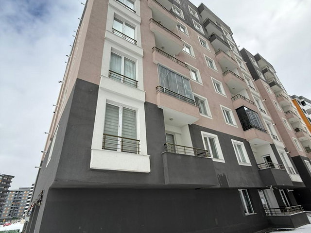 REMAX İLKE'DEN YILDIZKENT'TE 2+1 FULL EŞYALI SATILIK DAİRE