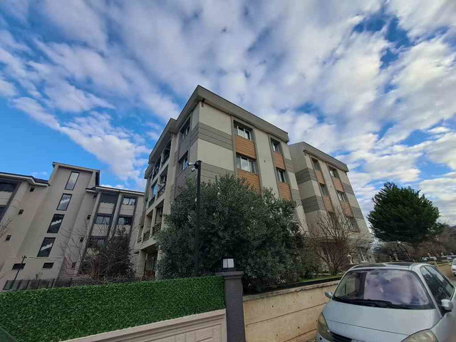 CAMİKEBİR MAHALLESİ KİRALIK ARA KAT DOĞL GAZLI 2+1 DAİRE