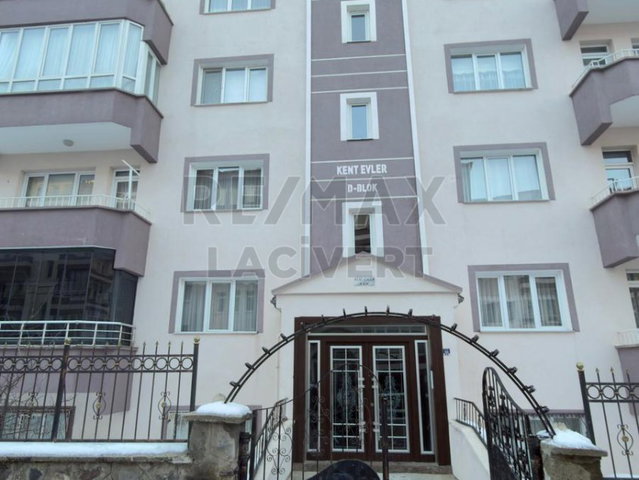 RE/MAX LACİVERT'TEN YILDIZKENT'TE İÇİ FULL YAPILI 3+1 SATILIK DAİRE