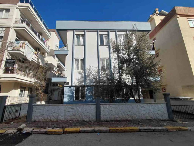 KARŞIYAKA MH. AYRI MUTFAKLI 1+1 KİRALIK DAİRE