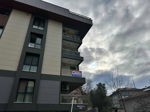 ÜSKÜDAR BURHANİYEDE YENİ BİNADA 2+1 ARAKAT 90M2 KİRALIK DAİRE