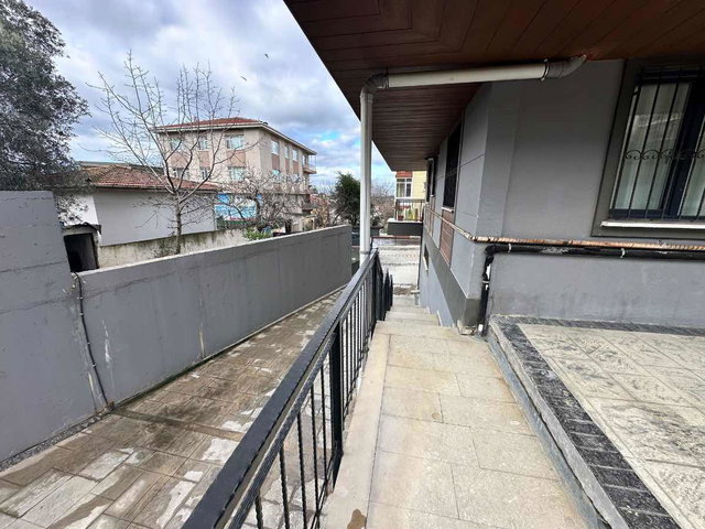 ÜSKÜDAR BURHANİYEDE YENİ BİNADA 2+1 ARAKAT 90M2 KİRALIK DAİRE