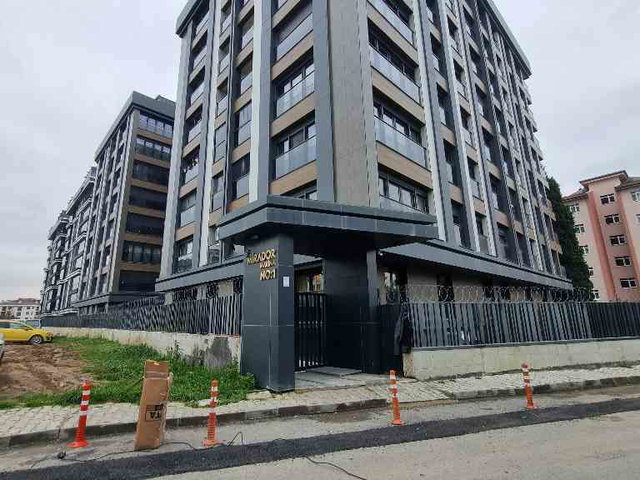TUZLA MARİNA KARŞISI MİRADOR SİTESİ LÜKS DAİRE