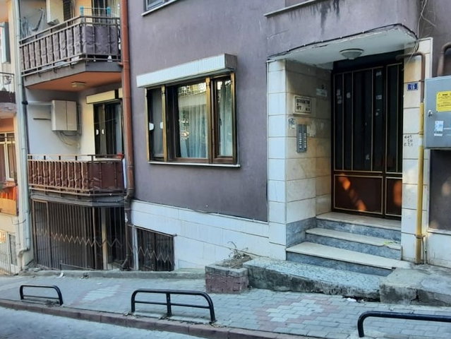 İZMİT MERKEZİ KONUMDA SATILIK 3+1 DAİRE