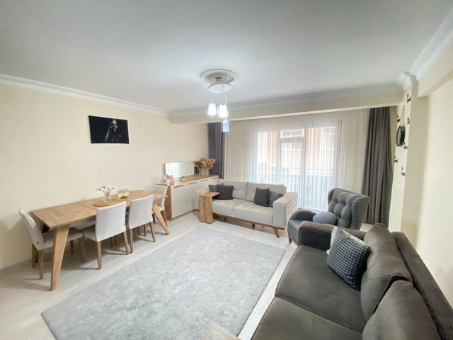 KAĞITHANE MERKEZ TANEGÜL SOKAK 2+1 SATILIK DAİRE (REMAX ASTYLE)