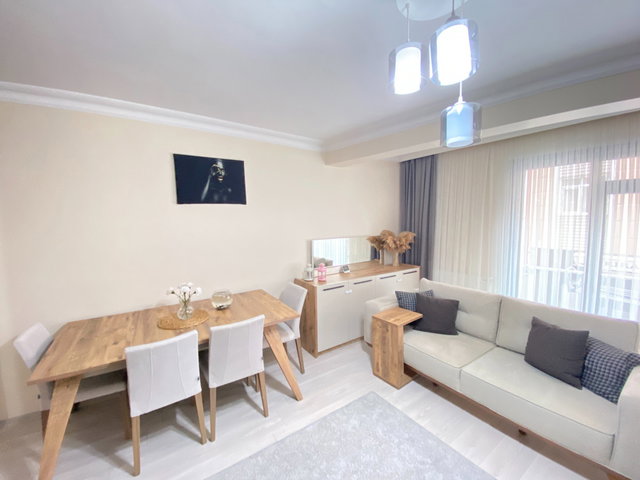 KAĞITHANE MERKEZ TANEGÜL SOKAK 2+1 SATILIK DAİRE (REMAX ASTYLE)