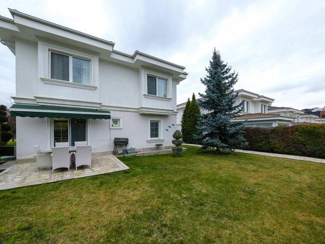 ÇAYYOLU'NDA AYRICALIKLI YAŞAM | VILLA & VILLA SITESINDE | 5+2