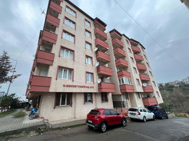 GEBZE BARIŞ MAH. ASANSÖRLÜ VE İSKANLI BİNADA 3+1 MANZARALI DAİRE