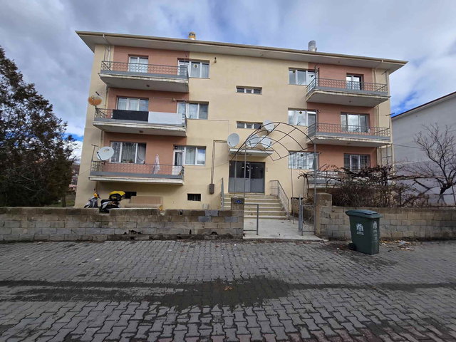 REMAXDEM'DEN YUNUS EMRE MAH. KİRALIK 3+1 DAİRE