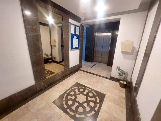 ACİBADEM CADDESİNDE CADDE ÜZERİNDE TİCARİ VE KONUT KULLANIMA  UYGUN KİRALIK DUBLEX DAIRE