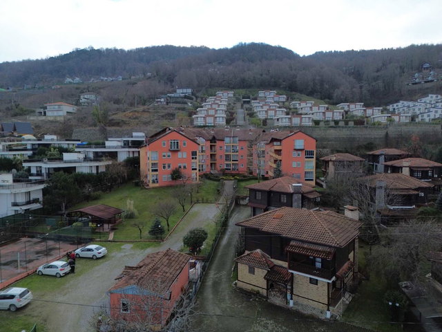 REMAX MAVİ'DEN SAPANCA'DA GÖL MANZARALI SATILIK 2+1 DAİRE
