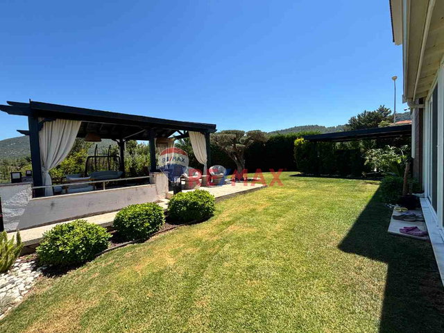 REMAX YELKEN'DEN GÜZELBAHÇE DE HAVUZLU,&GÜVENLİKLİ SİTE İÇİ , EŞYALI, TAM MÜSTAKİL VİLLA