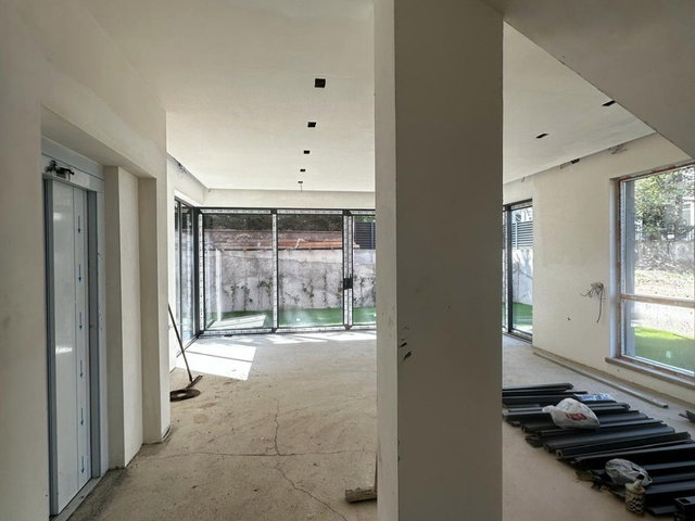 ÇAYYOLU ALACAATLI'DA MERKEZİ KONUMDA ÖZEL TASARIM 6+1 LÜKS VİLLA