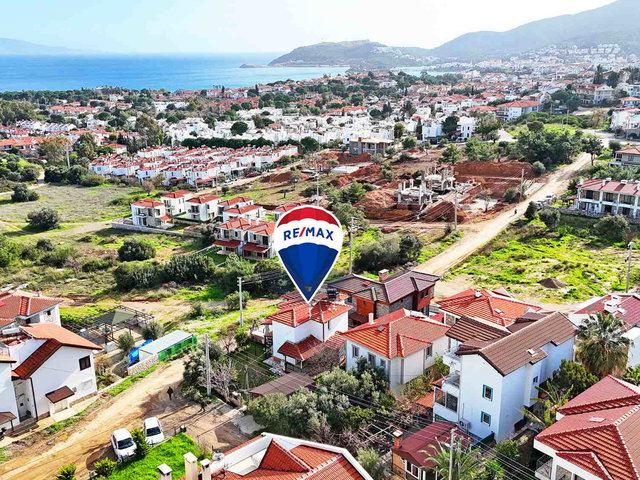 DATÇA BURGAZ MEVKİİ'NDE SATILIK DENİZ MANZARALI 3+1 TAM MÜSTAKİL VİLLA