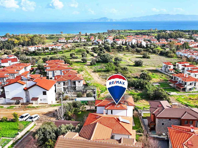DATÇA BURGAZ MEVKİİ'NDE SATILIK DENİZ MANZARALI 3+1 TAM MÜSTAKİL VİLLA