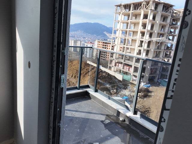 TERZİLİ MAHALLESİ’NDE SIFIR, SİTE İÇERİSİNDE 3+1 SATILIK DAİRE