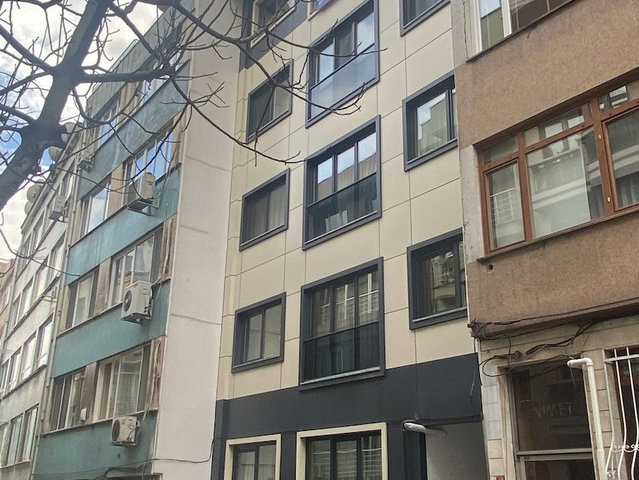 MAÇKA ABACI LATİF SOKAKTA YENİ BİNA TERASLI KİRALIK DUBLEKS DAİRE