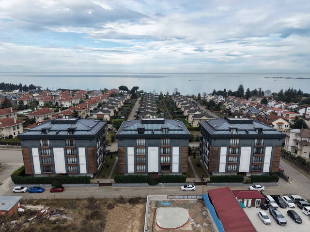 KAŞÜSTÜ MÜRTEZAOĞLU EVLERİNDE SATILIK 3+1 DAİRE