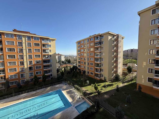 PENDİK YEŞİL VADİ EVLERİ’NDE FERAH MANZARALI SATILIK 3+1 7/24 GÜVENLİKLİ SİTE YAŞAMI