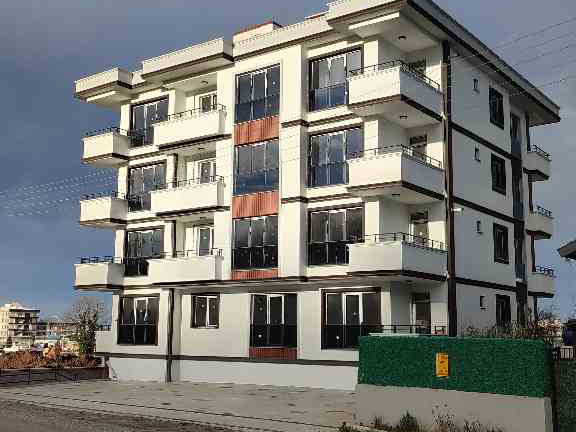 POLİS MYO KARŞISINDA KİRALIK DAİRE